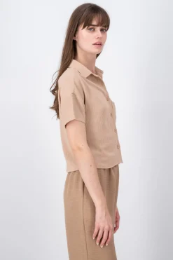 Camisa crop detalle bolsas