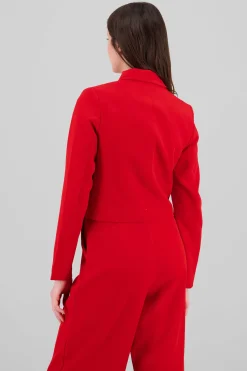 Camisa crop detalle bolsas 3D