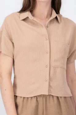 Camisa crop detalle bolsas