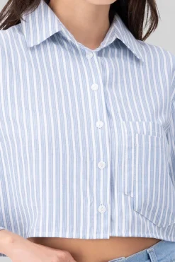 Camisa crop detalle doble bolsa