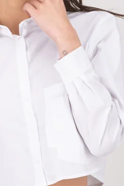 Camisa Crop Detalle Doble Bolsa