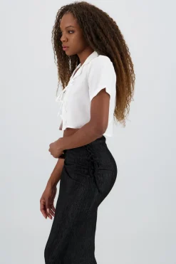 Camisa crop detalle lazo