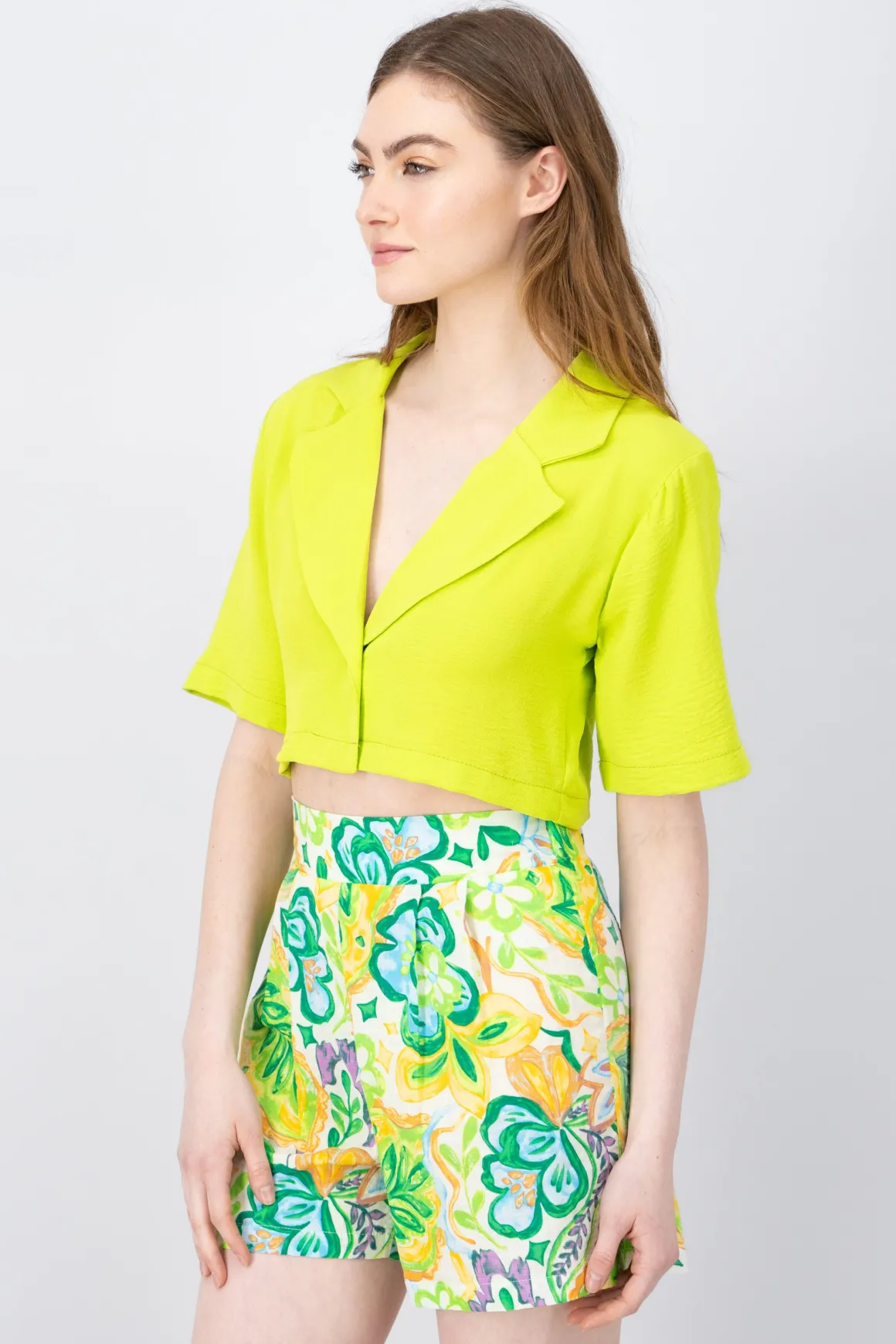 Camisa Crop Detalle Solapa