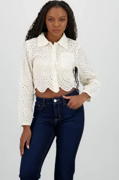 CAMISA CROP DETALLES