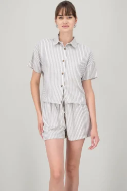 Camisa crop ligera manga corta