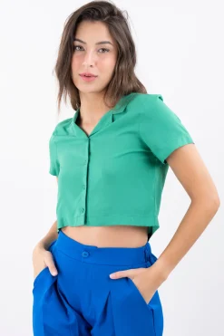 Camisa crop lisa manga cortqa