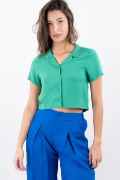 Camisa crop lisa manga cortqa