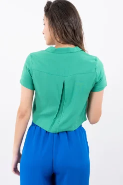 Camisa crop lisa manga cortqa