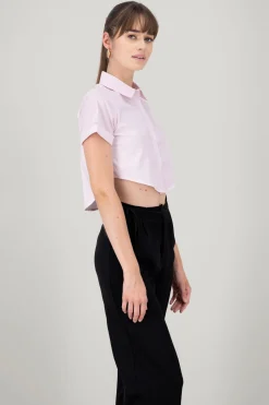 Camisa crop manga corta