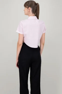 Camisa crop manga corta