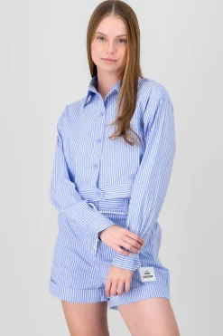 Camisa crop rayas detalle bolsas