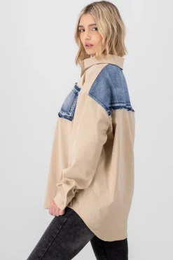 Camisa larga detalle bolsa denim