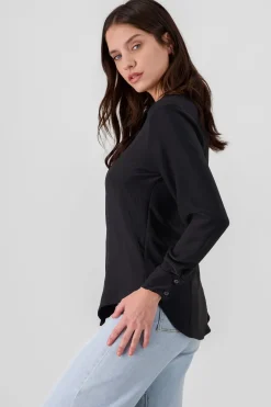 Camisa lisa manga larga detalle pinzas