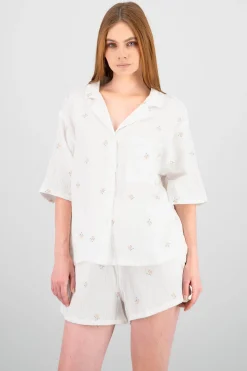 Camisa manga corta con flores bordadas