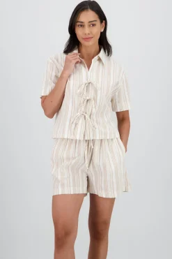 Camisa manga corta detalle moños