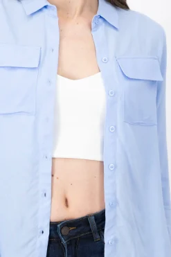 Camisa manga larga detalle bolsas