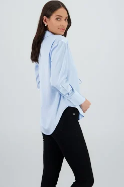 Camisa manga larga satinada detalle moños