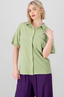 Camisa over manga corta