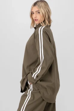 Camisa oversize detalle rayas