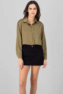 Camisa satinada corta lisa