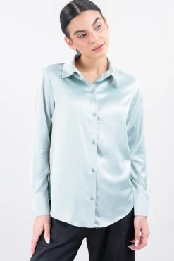 Camisa satín cuello solapa