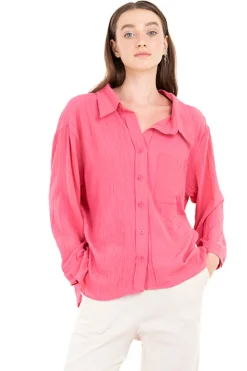 Camisa textura bolsillos lisa