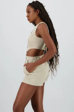 Chaleco corto con textura