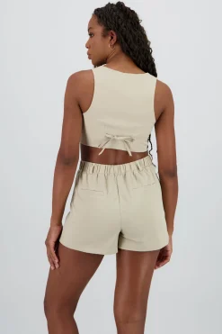 Chaleco corto con textura