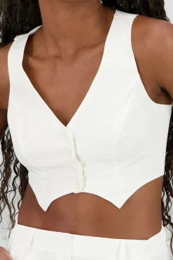 Chaleco corto con textura