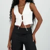 Chaleco crop detalle lazos