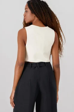 Chaleco escote V Con Botones