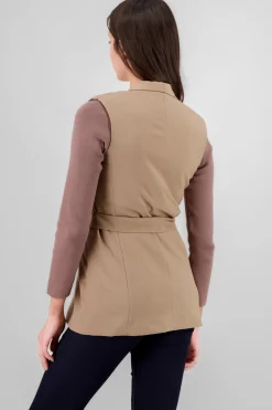 Chaleco largo detalle botones