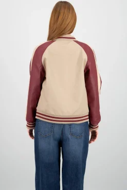 Chamarra bomber efecto piel