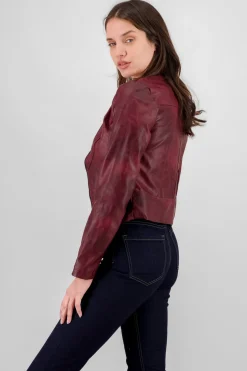 Chamarra efecto piel deslavado