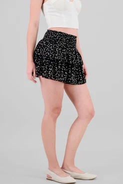 Falda doble olan corazones