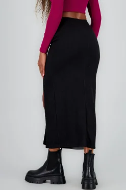 Falda midi detalle abertura lisa