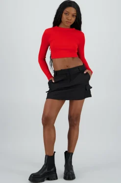 Falda mini detalle pretina bolsas cargo