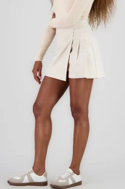 Falda mini pretina detalle tablas