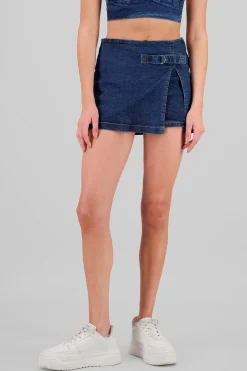 Falda short abertura con cinto