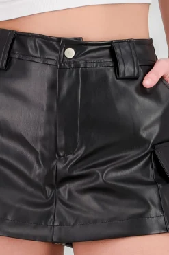 Falda short lisa PU