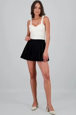 Falda tableada pretina contraste