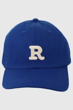 Gorra sencilla letra R
