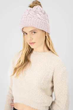 Gorro punto trenza pompón
