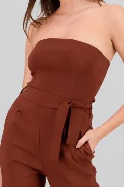 Jumpsuit strapless detalle cinturon