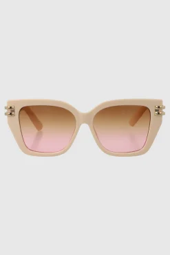 Lente cuadrado cateye con detalle metalico