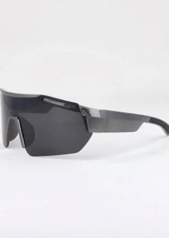 Lentes deportivos futuristas