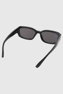 Lentes rectangulo redondeado detalle metal