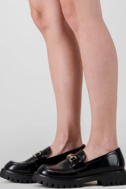 Loafer hebilla suela dentada