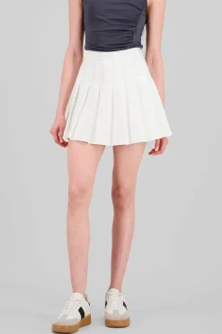 Mini falda tableada con short