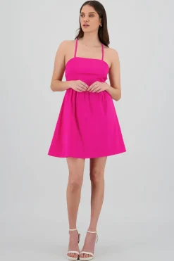 Mini vestido detalle amarre espalda